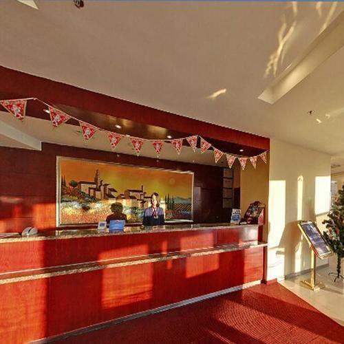 Паниин: Hanting Hotel Panjin Passenger Station