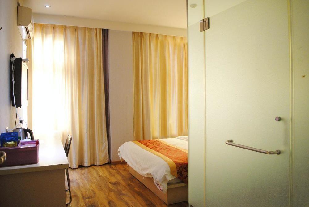 Чунцин: Chongqing Huahai Fashionable Hotel