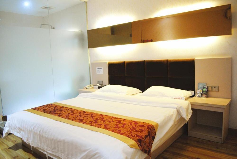 Чунцин: Chongqing Huahai Fashionable Hotel