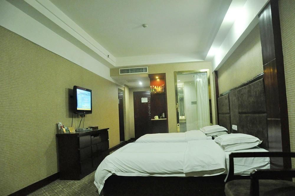 Хуайхуа: Kaiqi Express Hotel