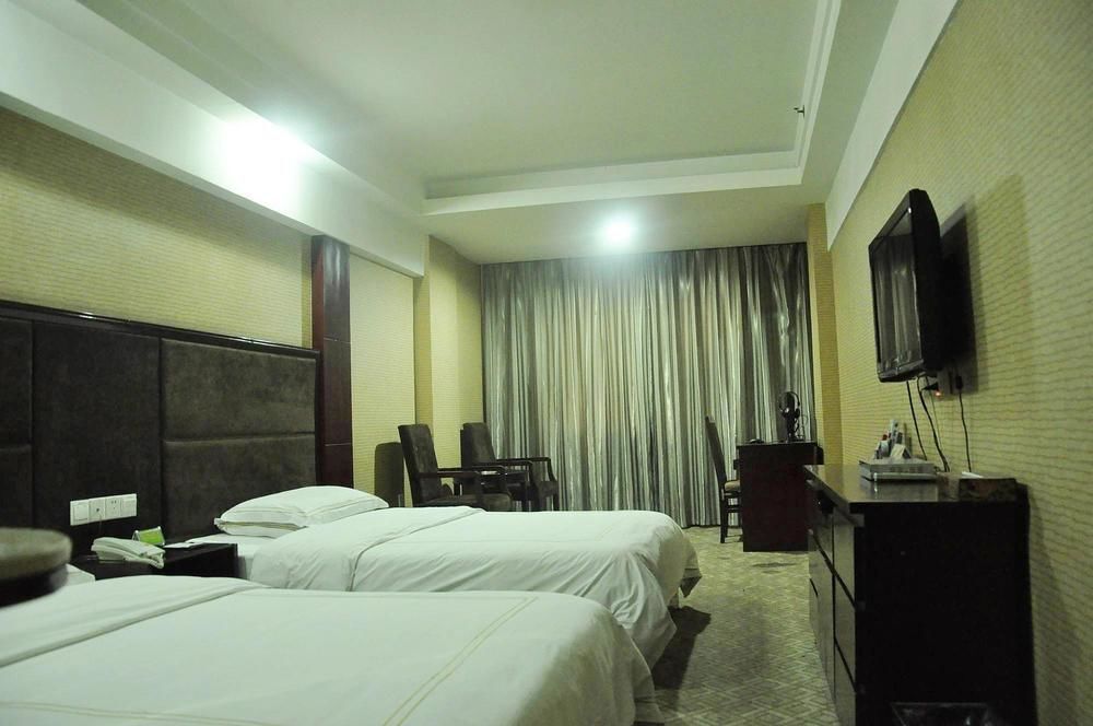 Хуайхуа: Kaiqi Express Hotel