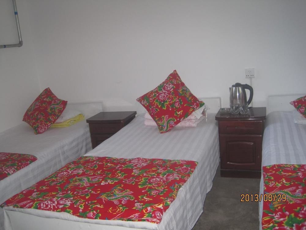 Цзиньчжун: Pingyao Xiaocheng Renjia Inn
