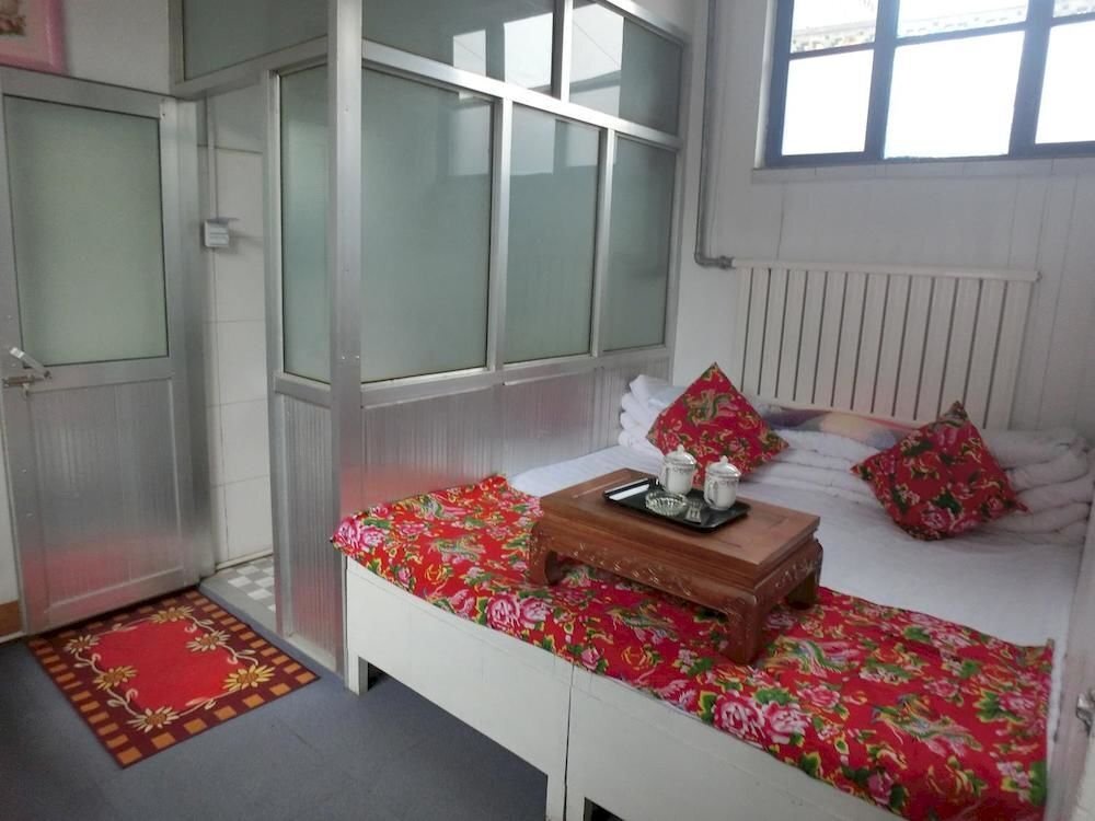 Цзиньчжун: Pingyao Xiaocheng Renjia Inn