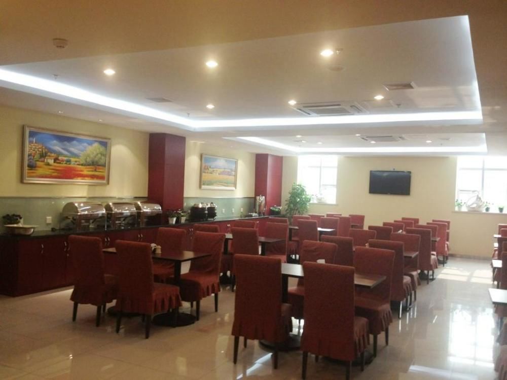 Линьи: Home Inn Linyi Bus Station East Gate Jucai Road
