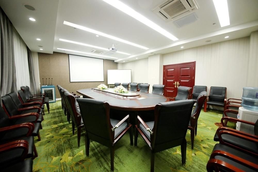 Шицзячжуан: Chonpines Hotel (Shijiazhuang TV Wanda store)