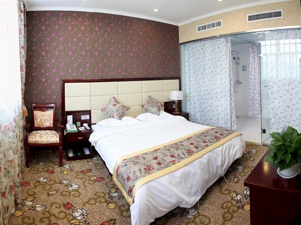 Цзиньчжун: Financial Hotel
