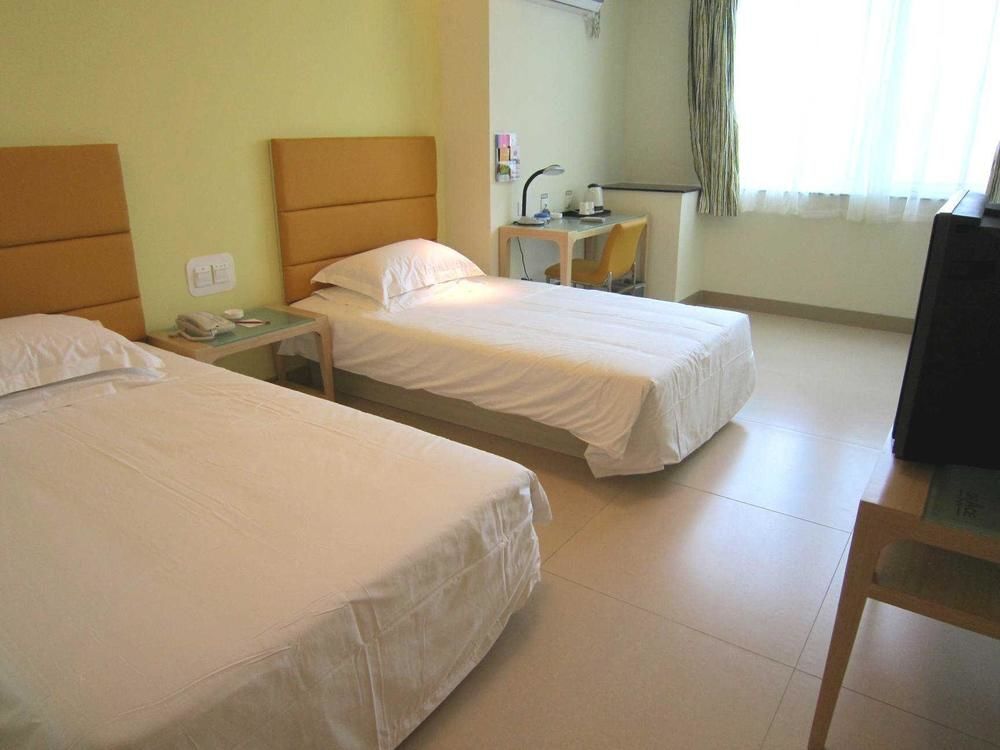 Лоян: Grace Inn Luoyang Zhongyang Baihuo