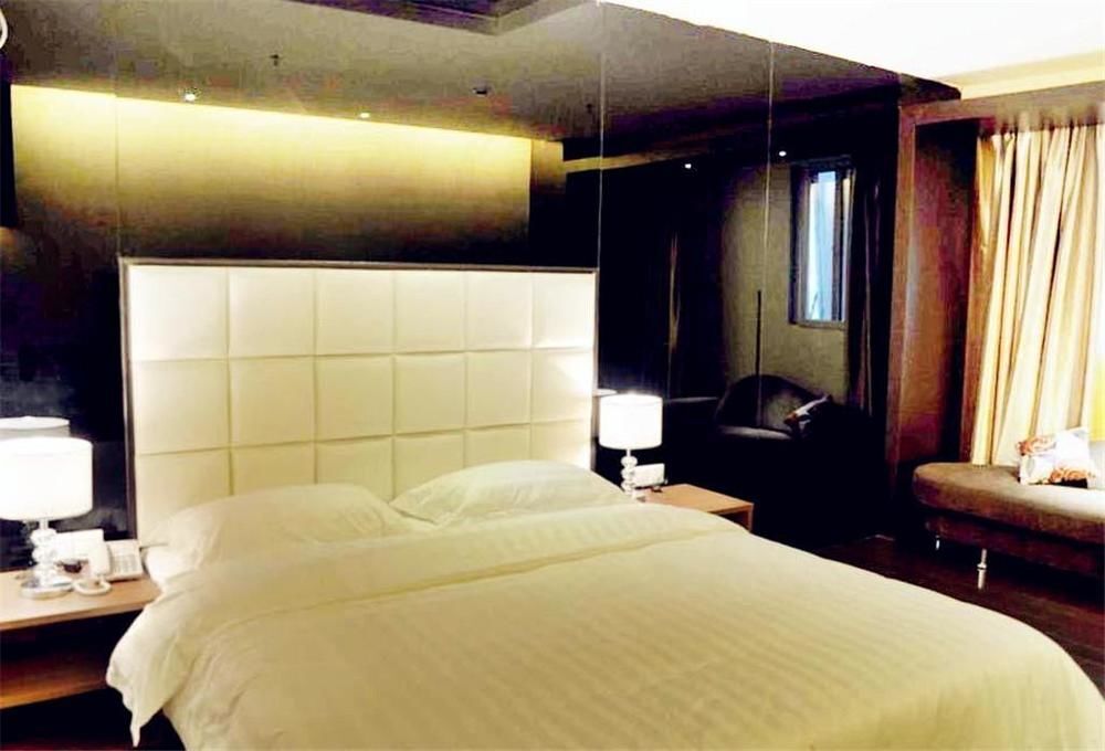 Гуанчжоу: Guangzhou Weiba Hotel