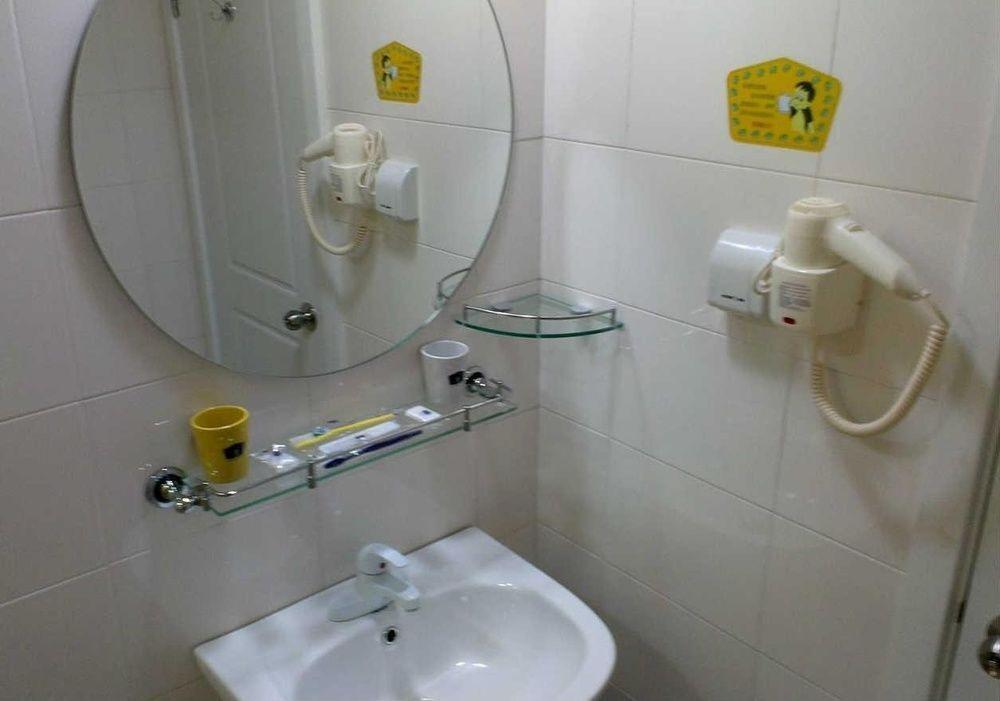 Шиянь: Home Inn Shiyan Bailang Auto Parts City