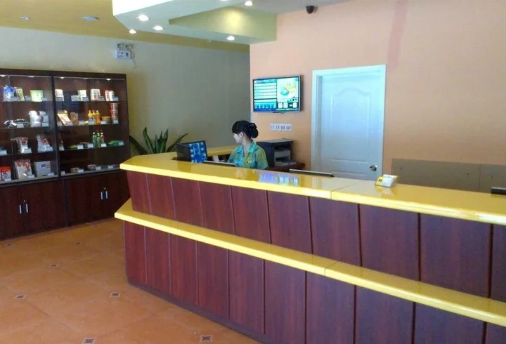 Шиянь: Home Inn Shiyan Bailang Auto Parts City