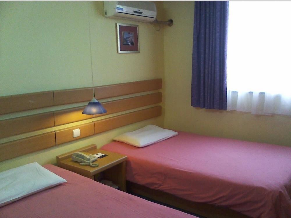 Аньцин: Anqing Home Inn