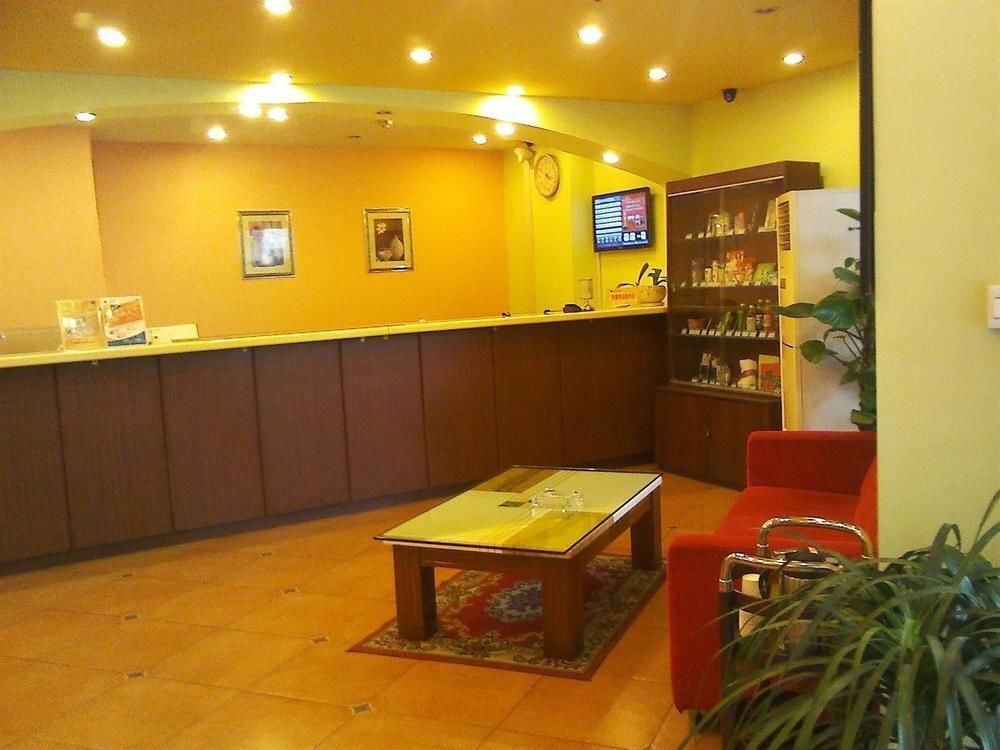 Аньцин: Anqing Home Inn