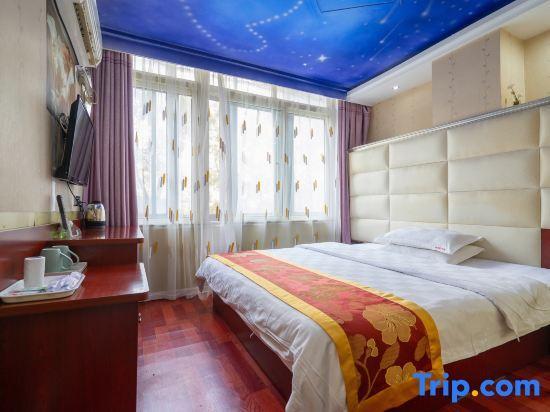Ухань: Pai Hotel Wuhan Guanggu Square Subway Station