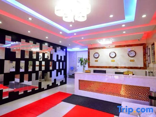 Ухань: Pai Hotel Wuhan Guanggu Square Subway Station