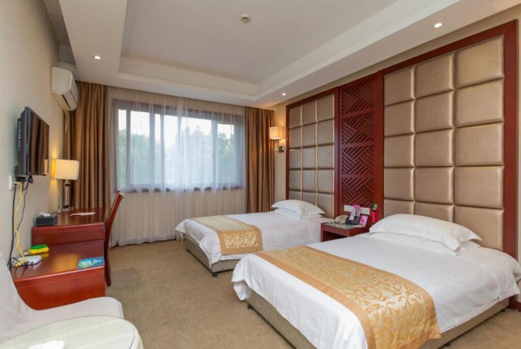 Аньцин: Zunyue Hotel