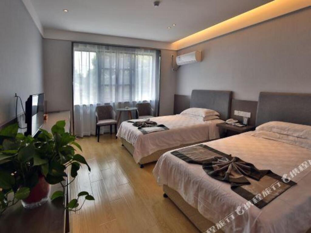 Аньцин: Zunyue Hotel