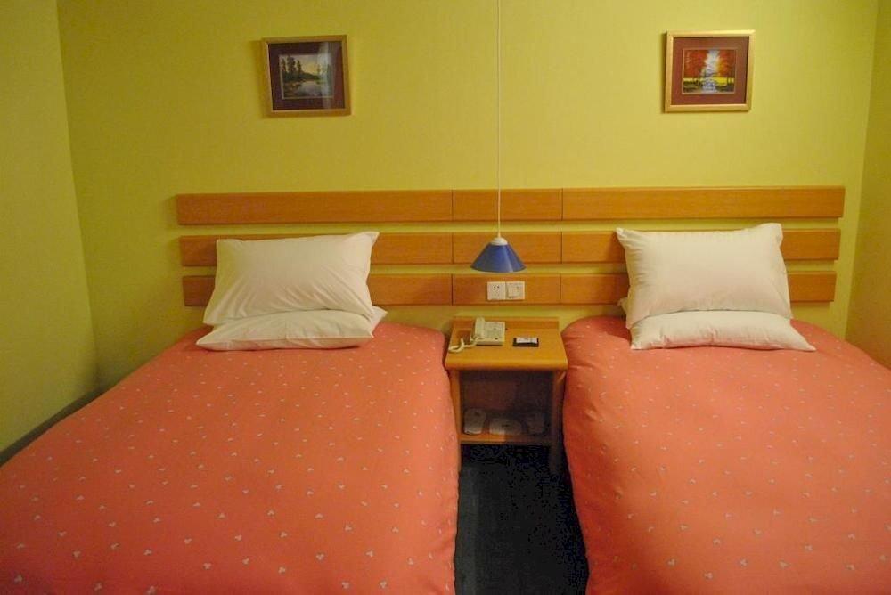 Линьи: Home Inn Jinqueshan Linyi