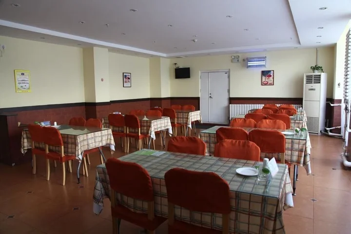 Харбин: Home Inn Selected (Harbin Zhongyang Street Saint Sophia Cathedral)