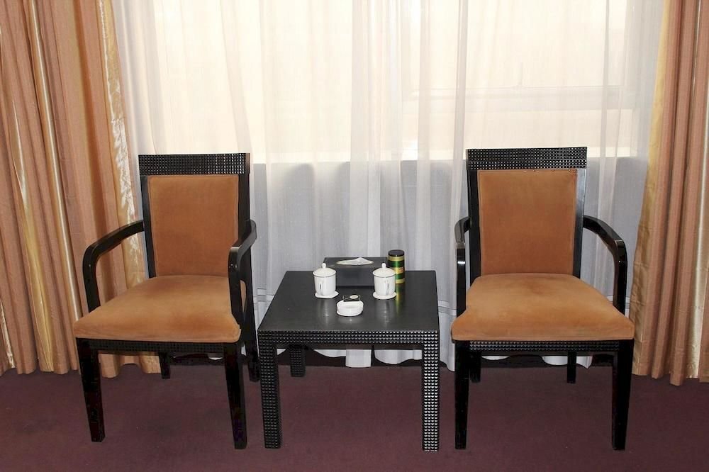 Дежоу: Grand Hotel Dezhou