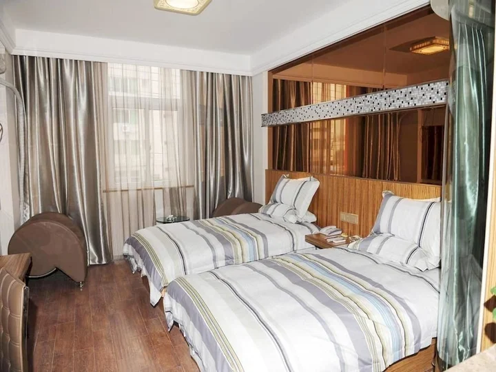 Тайчжоу: Minghao Fengshang Hotel Xianju Yangguang Branch