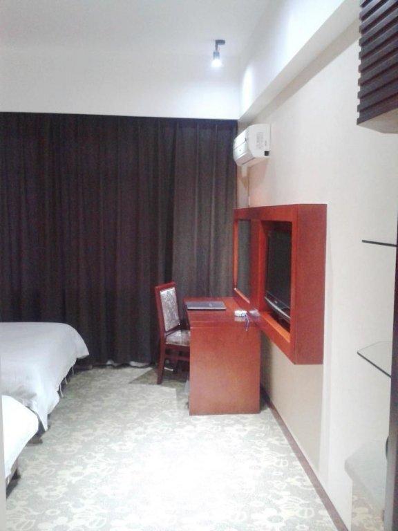 Чанша: Dongzhiyuan Business Hotel