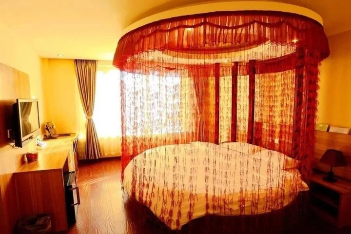 Инкоу: Yingkou Bayuquan Jin'gangwan Business Hotel
