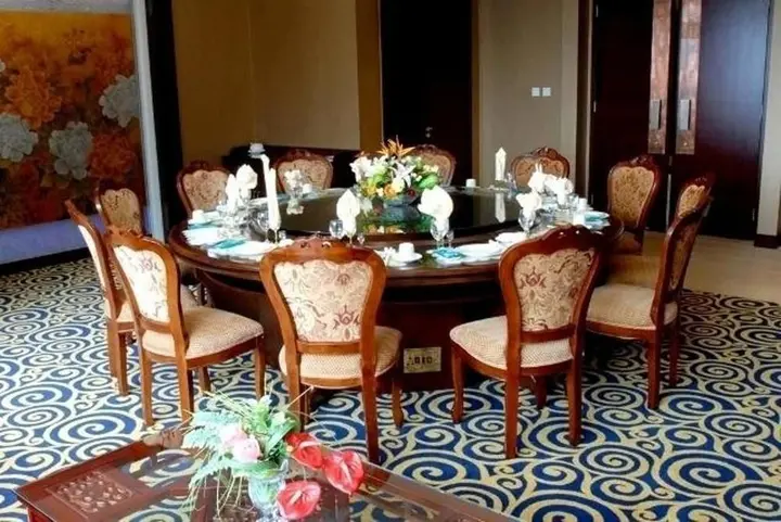Шицзячжуан: Hebei Bailu Hot Spring Hotel
