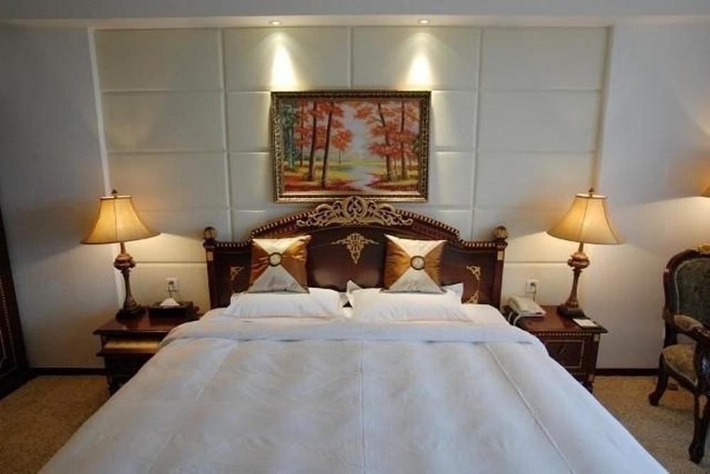 Шицзячжуан: Hebei Bailu Hot Spring Hotel