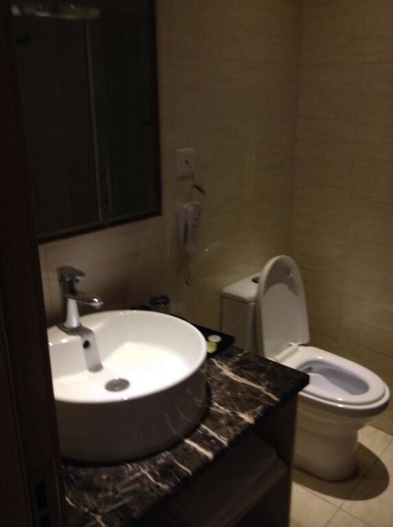 Линьи: Yishang Holiday Inn