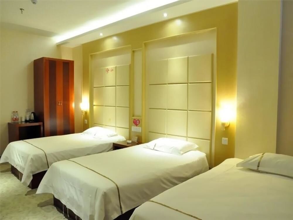 Линьи: Yishang Holiday Inn