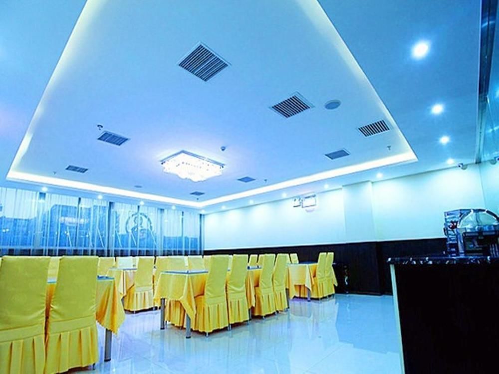 Линьи: Yishang Holiday Inn
