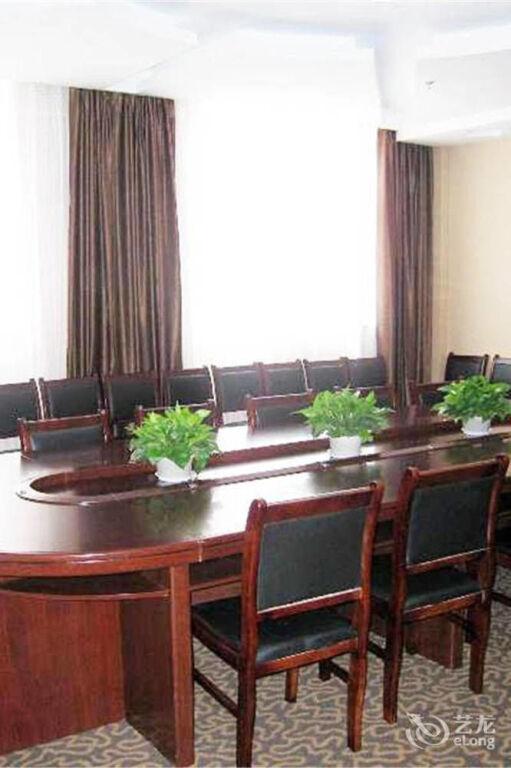 Лоян: Xishan Mingzhu Hotel