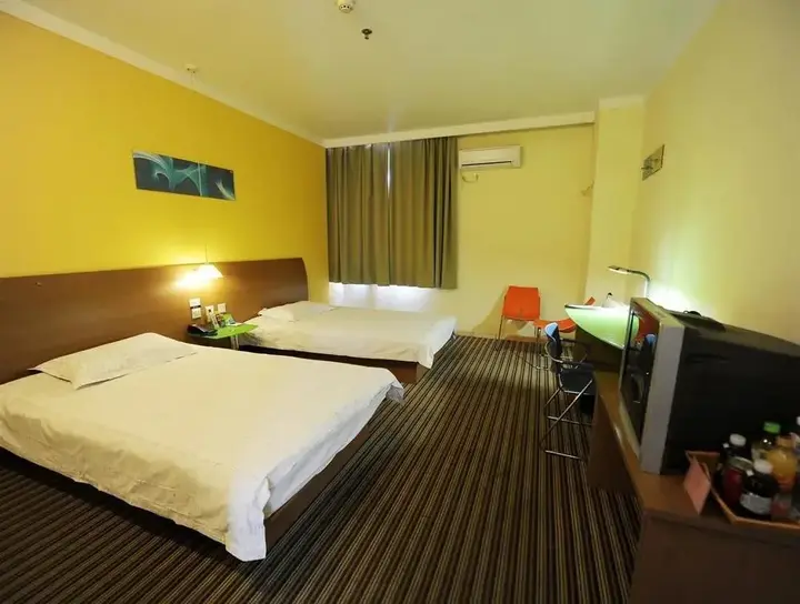 Чжэнчжоу: Weilai Yiju Hotel Dengfeng Shaolin Temple