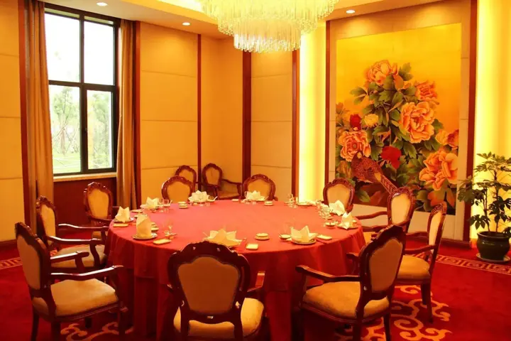 Инкоу: Yingkou Guest Hotel