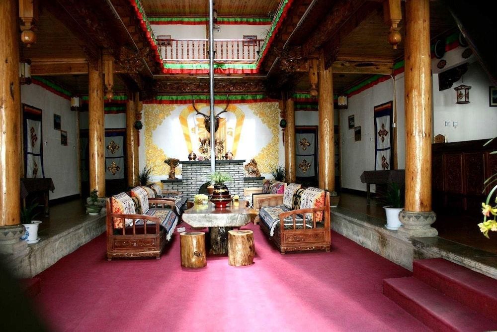 Шангри-Ла: Shangri-la Tibetan Family Inn