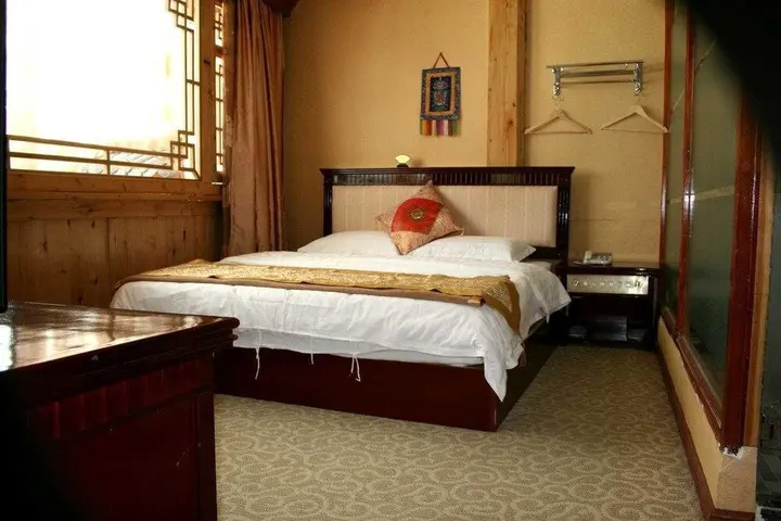 Шангри-Ла: Shangri-la Tibetan Family Inn