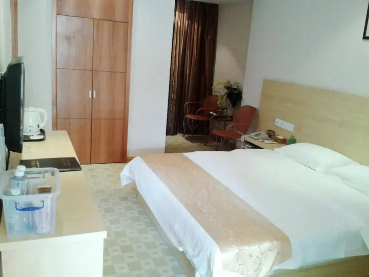 Наньнин: Nanning Hawks Holiday Hotel