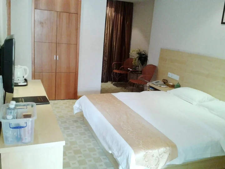 Наньнин: Nanning Hawks Holiday Hotel