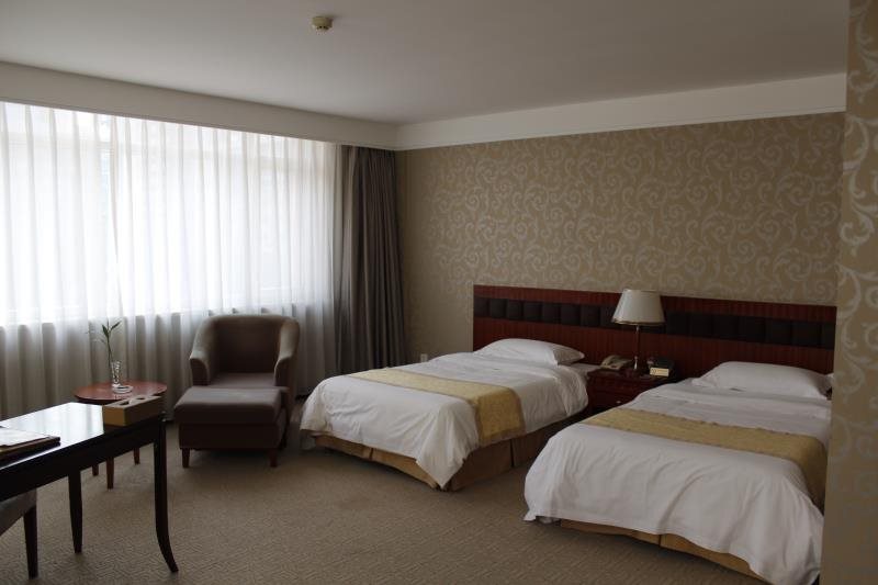 Шэньян: Huaren Hotel