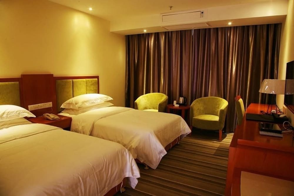 Шанграо: Wuyue Jingqu Hotel Sanqingshan