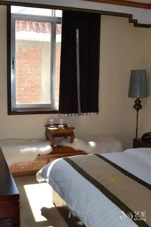 Шангри-Ла: Shangri-la Zhaxidele Hotel