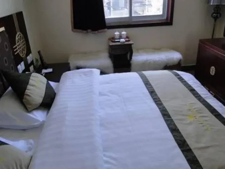 Шангри-Ла: Shangri-la Zhaxidele Hotel