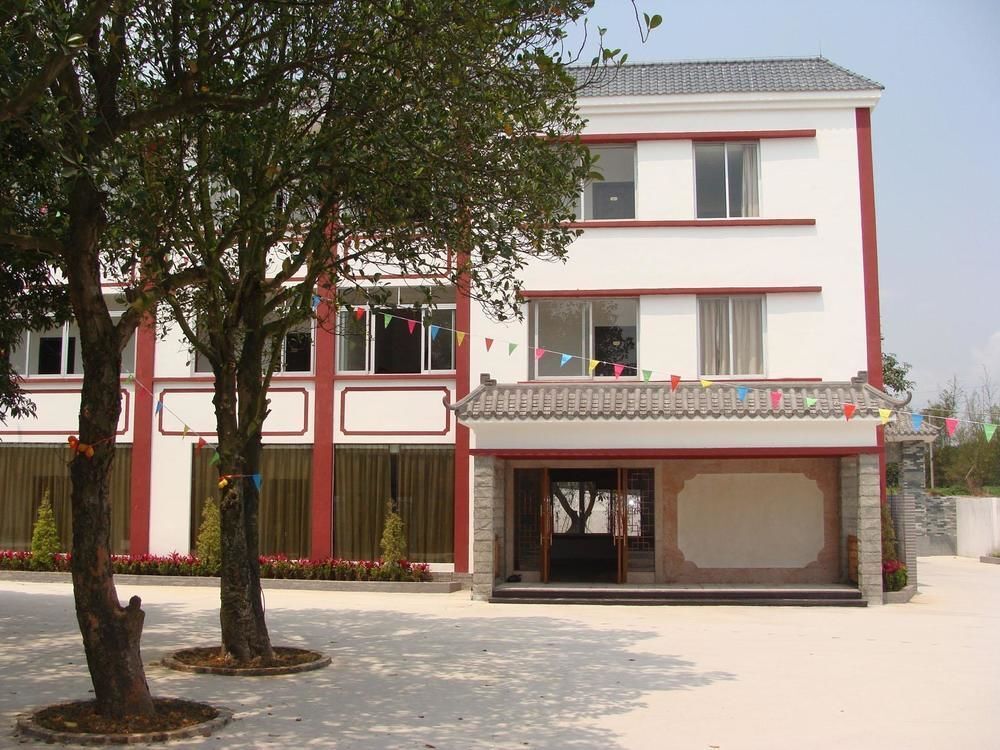 Джиангме: Xiema Jurencun Hotel