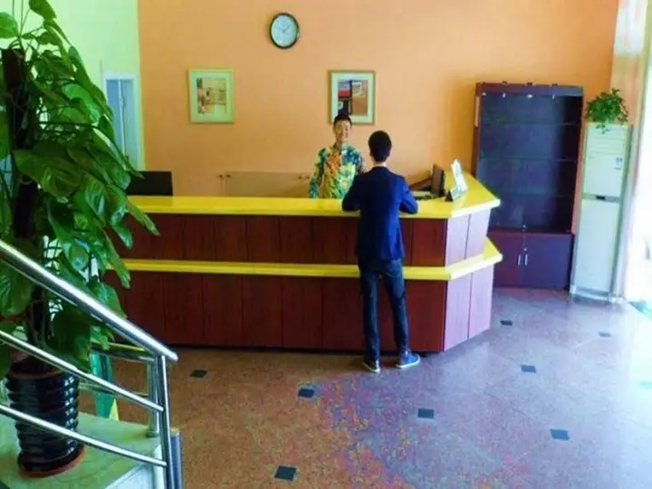 Rujia Express Hotel — фото 1