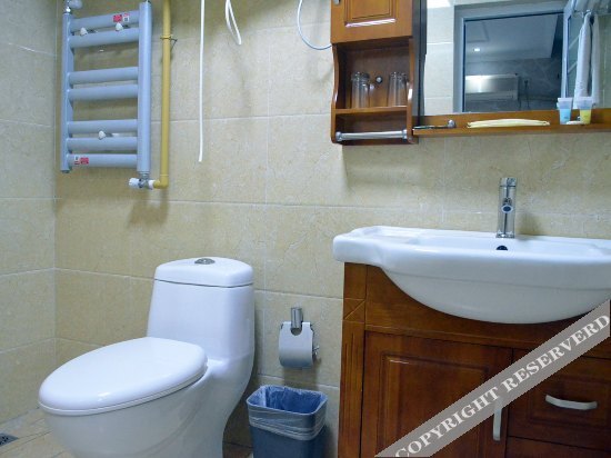 Лоян: Longbai Business Hotel