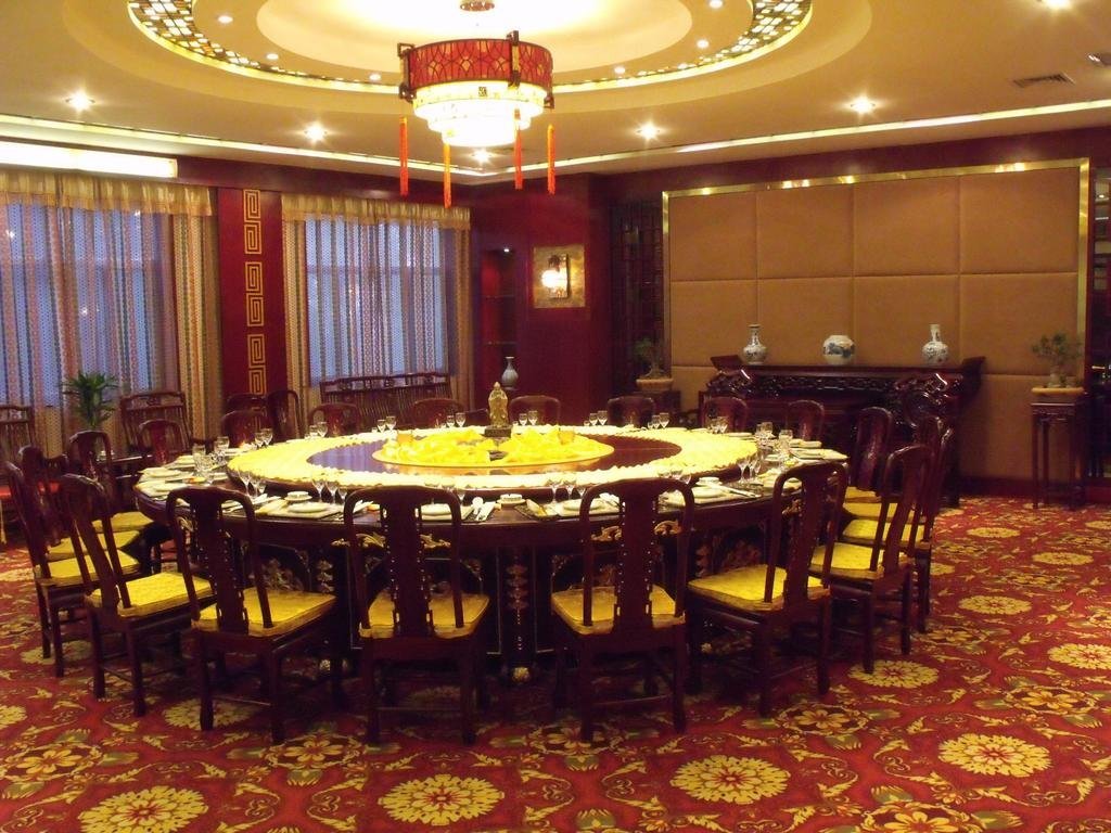 Цзинин: Qufu Wassim Hotel