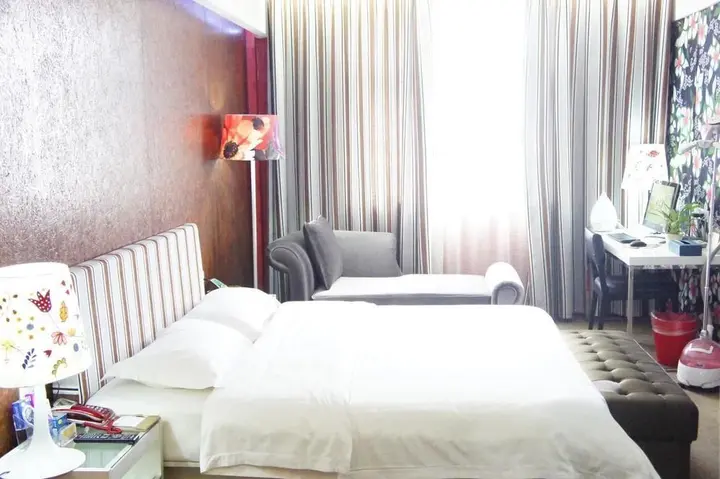 Чжэнчжоу: Zhengzhou Oak 5 Seasons Hotel