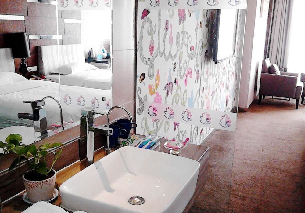 Чжэнчжоу: Zhengzhou Oak 5 Seasons Hotel