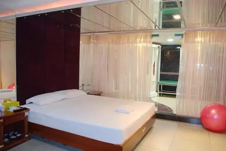 Хойчжоу: Out Sky Hotel