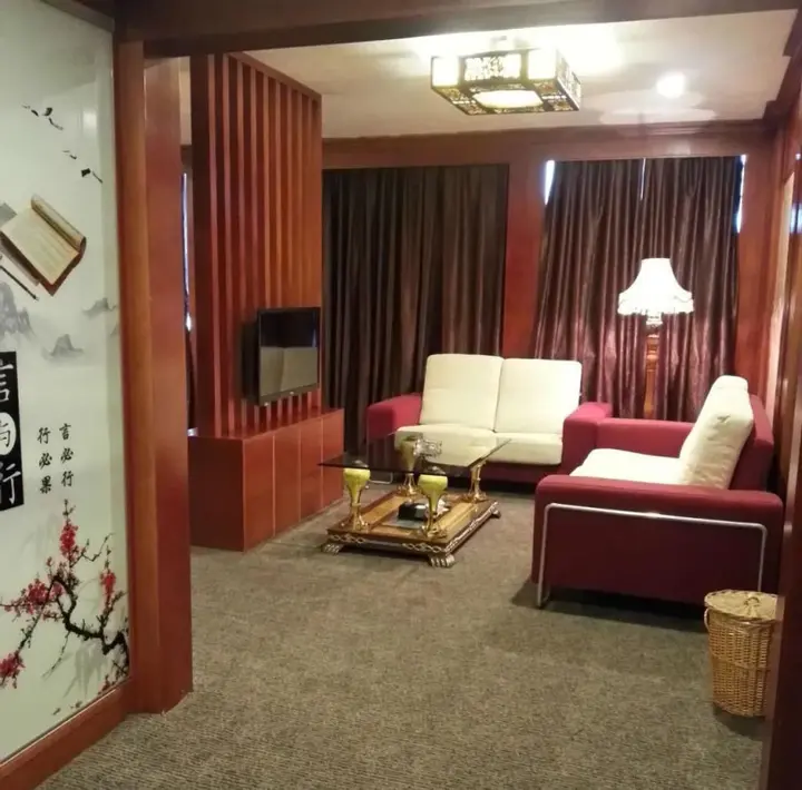 Цзиньюань: Vienna Classic Hotel Lianzhou Tower